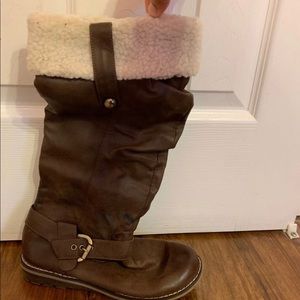 Boots With Fur Strip On Top